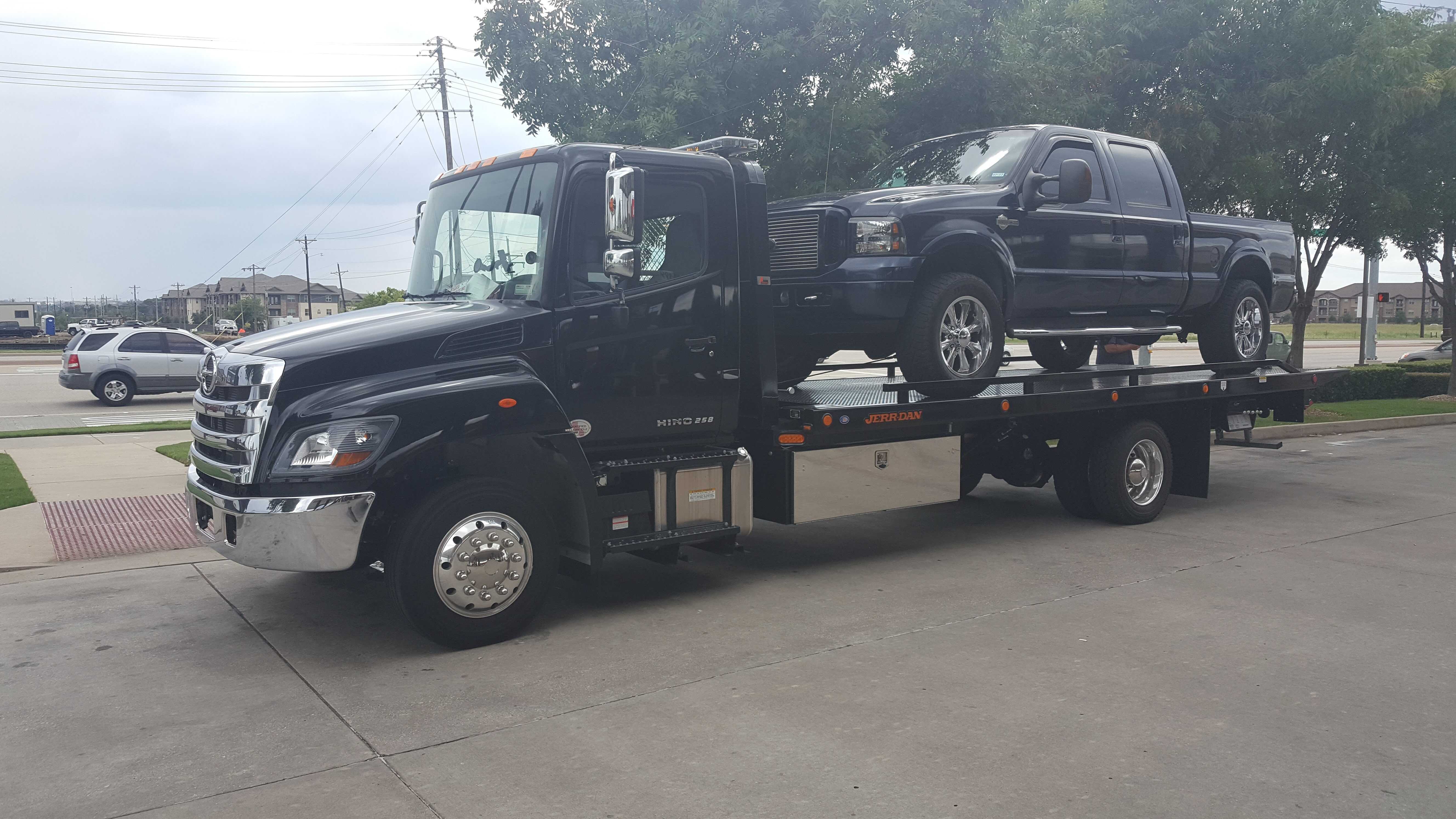 Dallas Tow Truck Services business image in Farmers Branch, TX